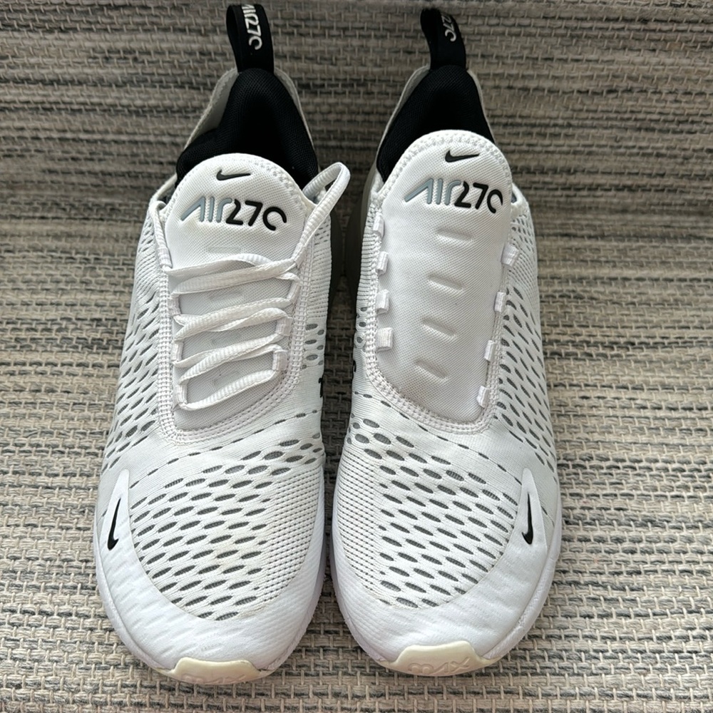 Airmax 270 used as is men’s 9.5